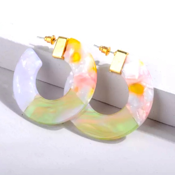 Anthro Tara Resin Hoop Earrings in Spring - Picture 2 of 4